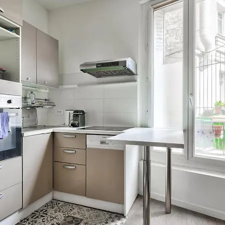 Appartamento Superb 1br Flat 2min Walk From The Metro Station