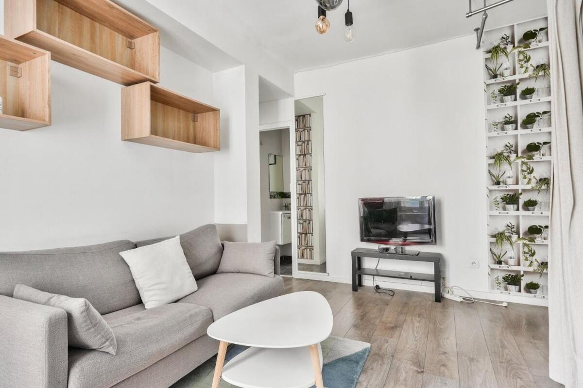 Appartamento Superb 1br Flat 2min Walk From The Metro Station